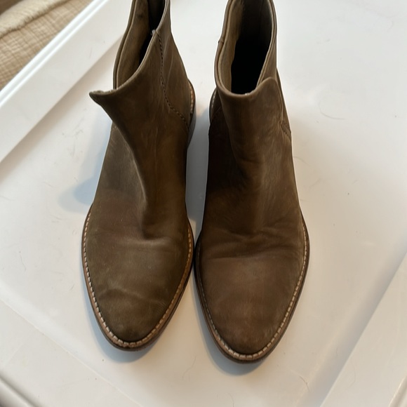 Free people brownish Chelsea booties - Picture 2 of 5